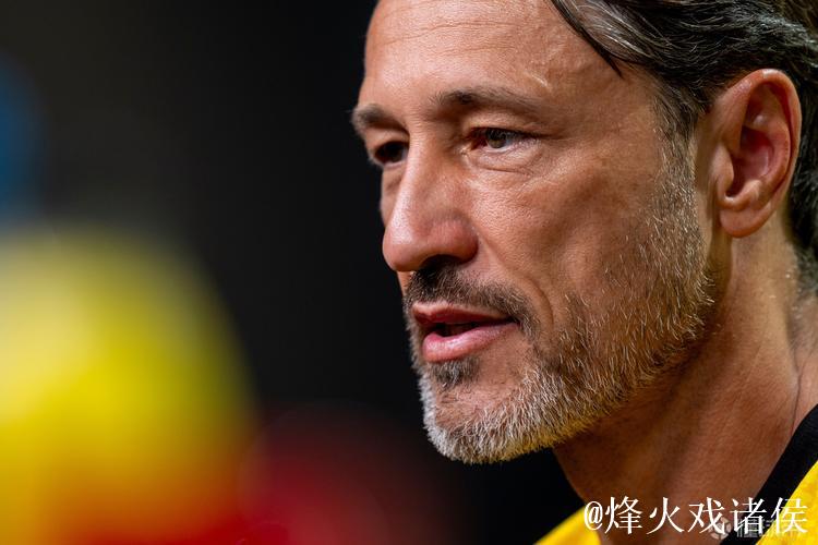 科瓦奇认为施洛特贝克的不满情绪属正常，埃姆雷-